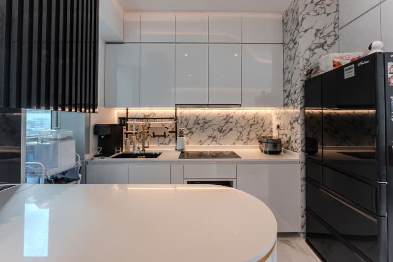 Queens Peak, 1 Dundee Road, 3 Bedrooms, 1,001 sqft, Condominium For Rent, by Zhang Yuchi, 500222061 - Kitchen - PropertyGuru.com.sg