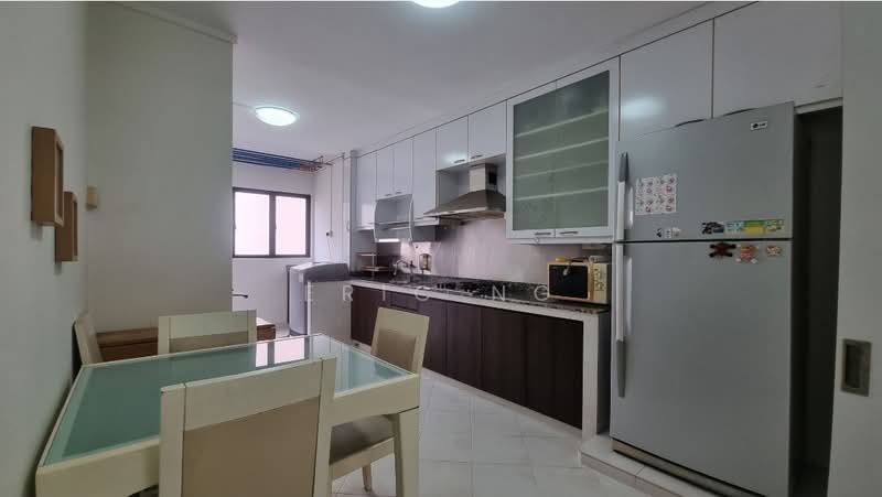 537 Bukit Batok Street 52, 537 Bukit Batok Street 52, 2 Bedrooms, 785 sqft, HDB Flat For Rent, by Eric Ng, 500222063 - Kitchen - PropertyGuru.com.sg