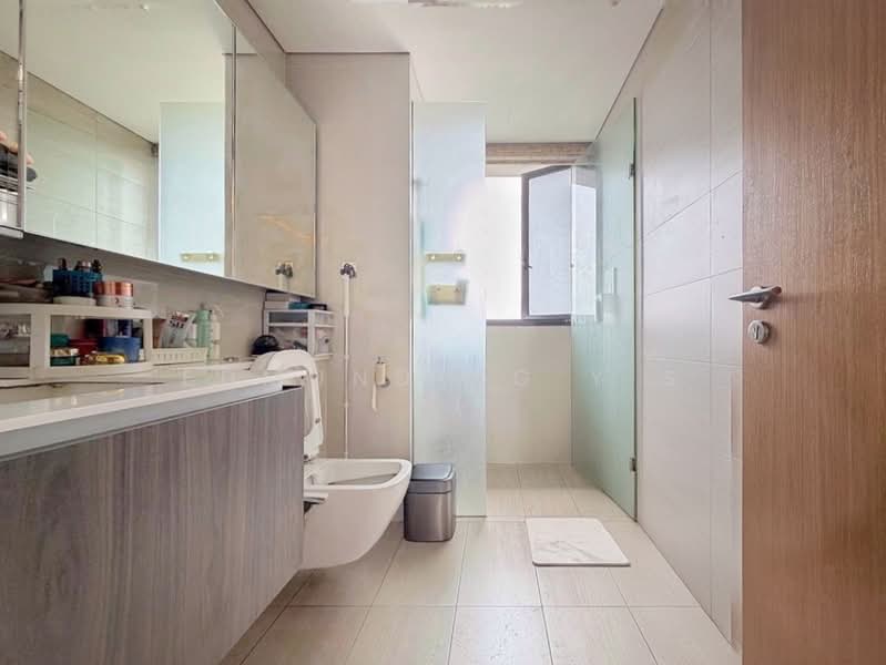 Lakeville, 1 Jurong Lake Link, 3 Bedrooms, 1,141 sqft, Condominium For Sale, by Edmund Ng Y S, 500222073 - Bathroom - PropertyGuru.com.sg
