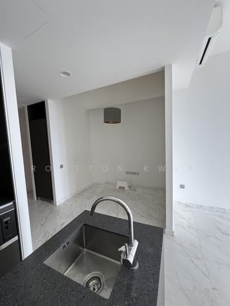 DUO Residences, 1 Fraser Street, 2 Bedrooms, 1,001 sqft, Apartment For Sale, by Royston Kwek, 500222080 - Interior - PropertyGuru.com.sg