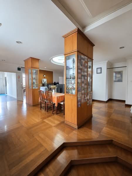Rare Freehold 3-Storey Commercial-Cum-Residential Building, , 8 Bedrooms, 8,500 sqft, Shophouse For Sale, by Yan Lim, 500222085 - Interior - PropertyGuru.com.sg