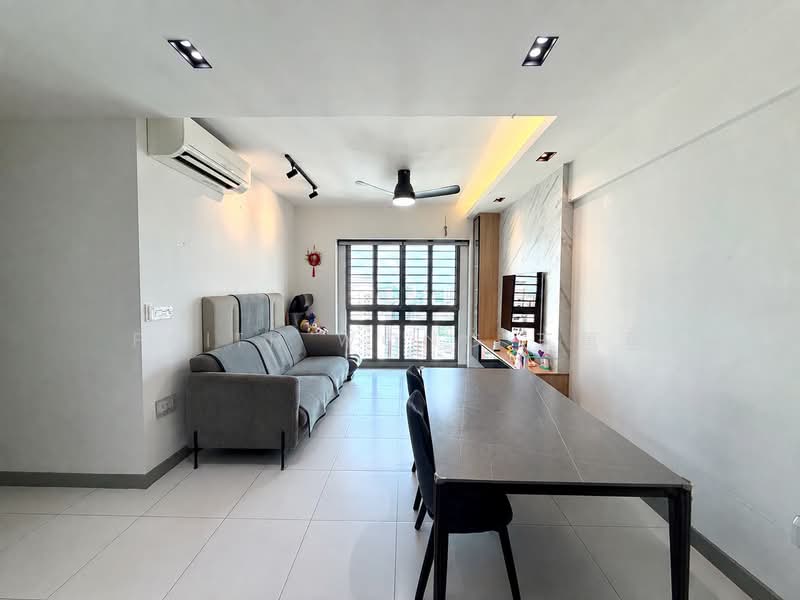 88 Dawson Road, 88 Dawson Road, 3 Bedrooms, 893 sqft, HDB Flat For Sale, by Faith Wong 王蕙蕙, 500222087 - Living Room - PropertyGuru.com.sg