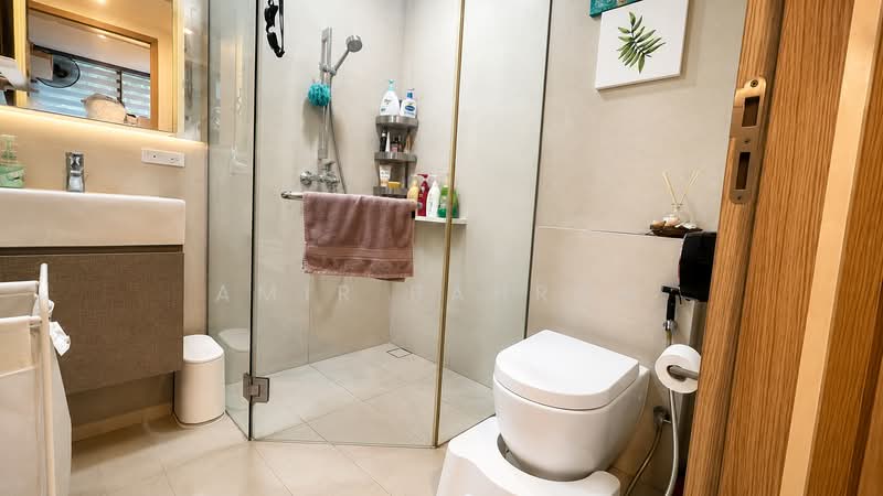 The Wisteria, 590 Yishun Ring Road, 3 Bedrooms, 969 sqft, Condominium For Sale, by Amir Bahrom, 500222089 - Bathroom - PropertyGuru.com.sg
