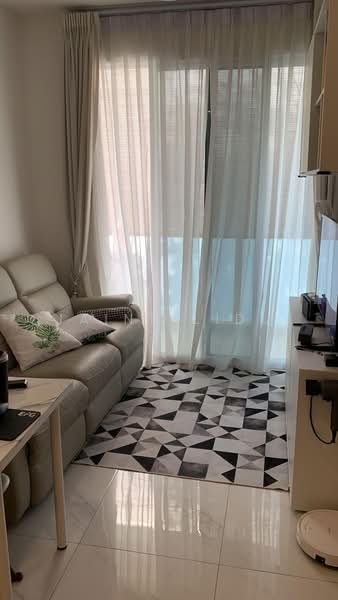 10 Shelford, 10 Shelford Road, 1 Bedroom, 452 sqft, Apartment For Rent, by Jaine Lidu, 500222091 - Living Room - PropertyGuru.com.sg