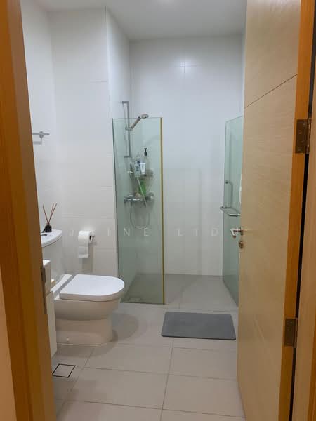 10 Shelford, 10 Shelford Road, 1 Bedroom, 452 sqft, Apartment For Rent, by Jaine Lidu, 500222091 - Bathroom - PropertyGuru.com.sg