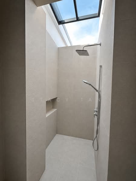 Jupiter 18, 18 Lorong 102 Changi, East Coast / Marine Parade, 2 Bedrooms, 828 sqft, Condominium For Sale, by Stacy Tan, 500222095 - Bathroom - PropertyGuru.com.sg