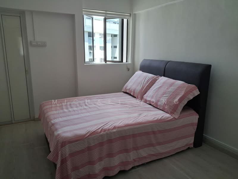 432 Ang Mo Kio Avenue 10, 432 Ang Mo Kio Avenue 10, 2 Bedrooms, 732 sqft, HDB Flat For Rent, by Michael Wong, 500222105 - Bedroom - PropertyGuru.com.sg