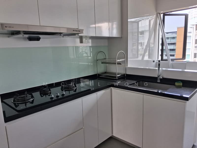 432 Ang Mo Kio Avenue 10, 432 Ang Mo Kio Avenue 10, 2 Bedrooms, 732 sqft, HDB Flat For Rent, by Michael Wong, 500222105 - Kitchen - PropertyGuru.com.sg