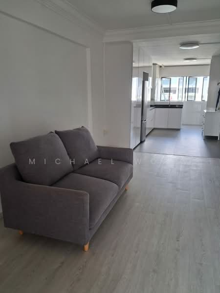 432 Ang Mo Kio Avenue 10, 432 Ang Mo Kio Avenue 10, 2 Bedrooms, 732 sqft, HDB Flat For Rent, by Michael Wong, 500222105 - Living Room - PropertyGuru.com.sg