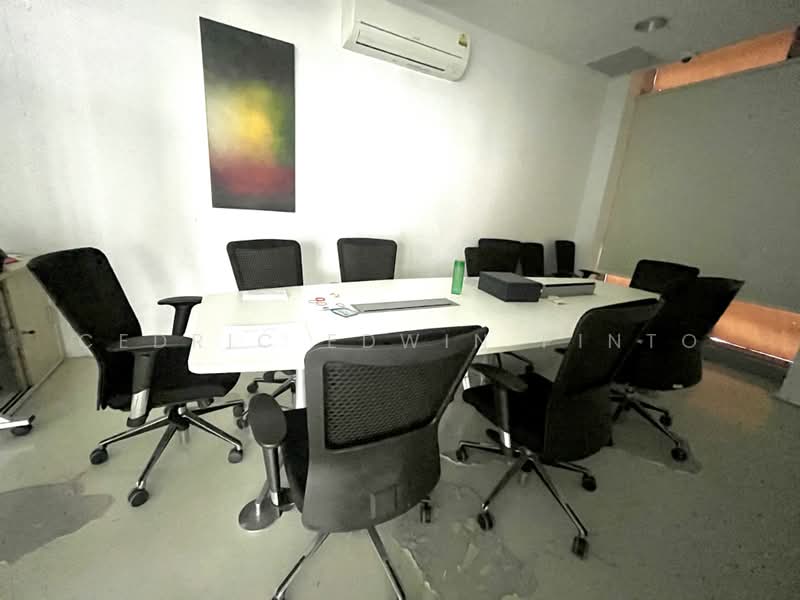 Ubi Avenue, Ubi / Eunos / Paya Lebar, Eunos / Geylang / Paya Lebar, 6,000 sqft, Light Industrial (B1) For Rent, by Cedric Edwin Pinto, 500222106 - Interior - CommercialGuru.com.sg