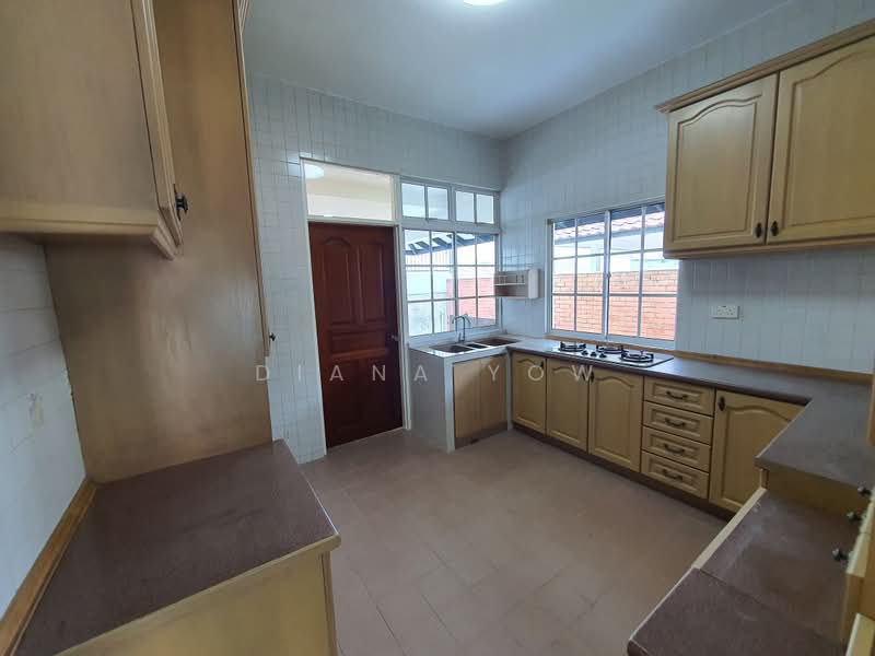 Hock Swee Hill, Begonia Terrace, 5 Bedrooms, 3,200 sqft, Semi-Detached House For Rent, by Diana Yow, 500222110 - Kitchen - PropertyGuru.com.sg