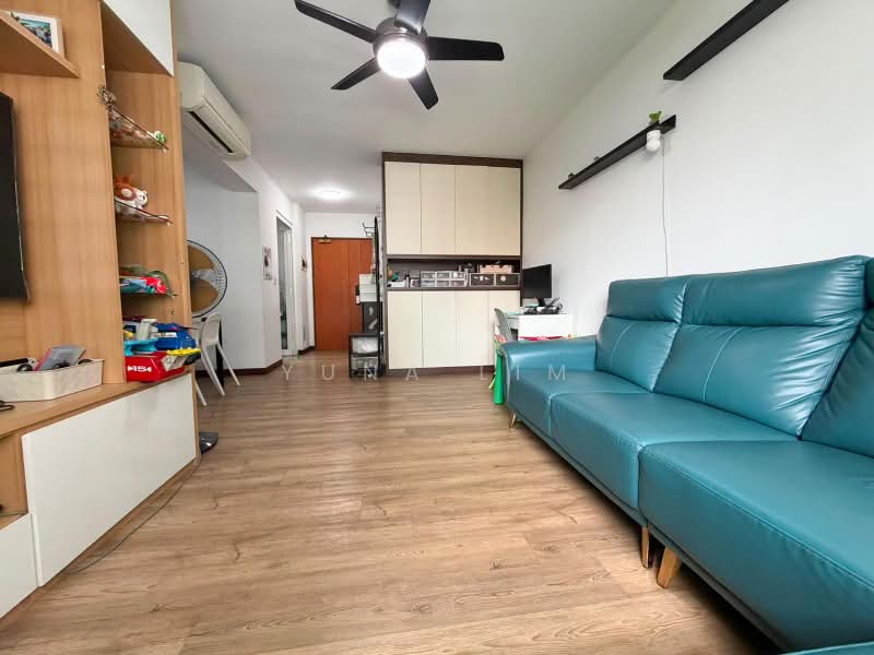 604A Punggol Road, 604A Punggol Road, 3 Bedrooms, 990 sqft, HDB Flat For Sale, by Yuna Lim, 500222116 - Living Room - PropertyGuru.com.sg