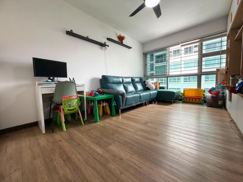 604A Punggol Road, 604A Punggol Road, 3 Bedrooms, 990 sqft, HDB Flat For Sale, by Yuna Lim, 500222116 - Living Room - PropertyGuru.com.sg