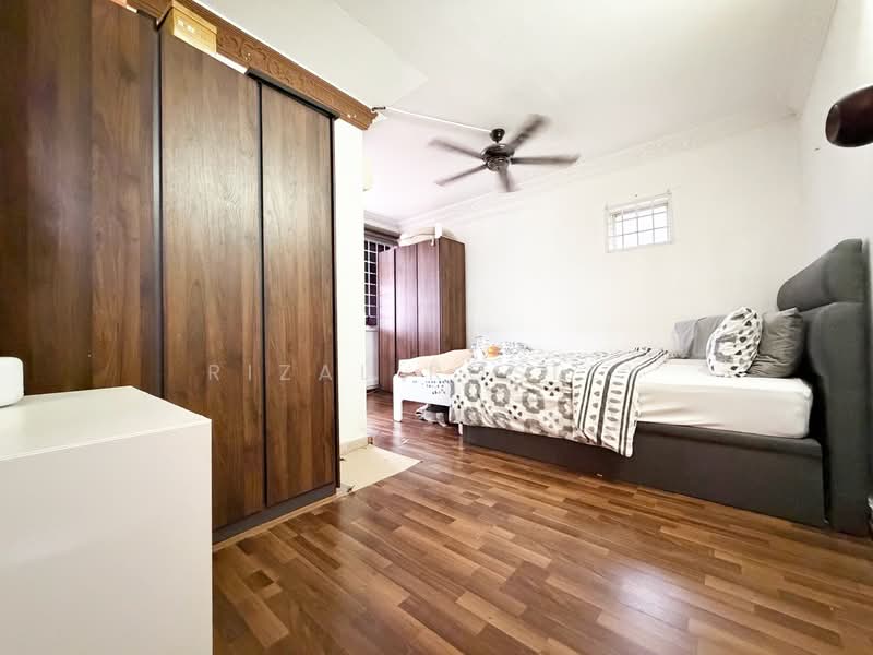860B Tampines Avenue 5, 860B Tampines Avenue 5, 3 Bedrooms, 1,194 sqft, HDB Flat For Sale, by Rizal Rosley, 500222126 - Bedroom - PropertyGuru.com.sg