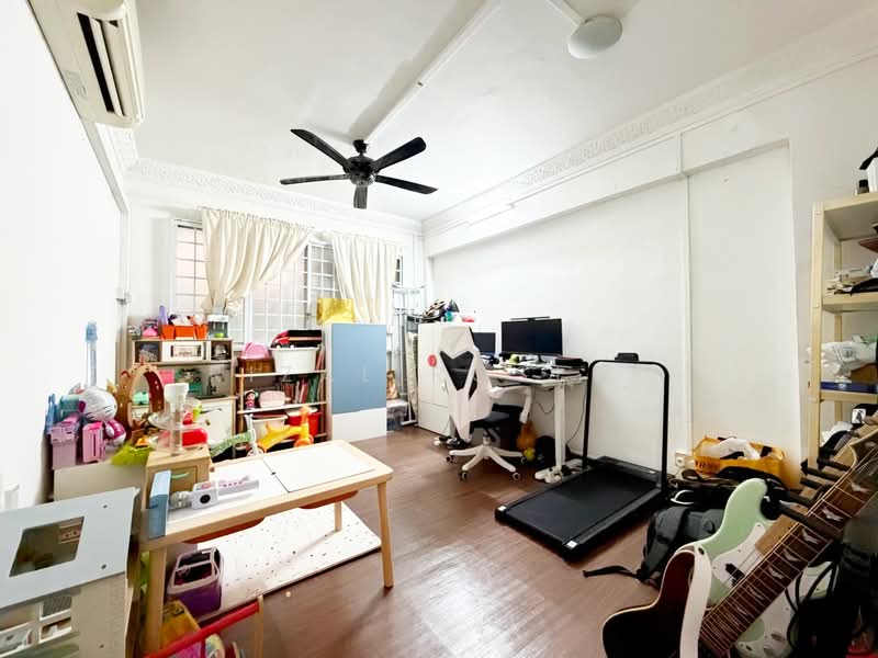 860B Tampines Avenue 5, 860B Tampines Avenue 5, 3 Bedrooms, 1,194 sqft, HDB Flat For Sale, by Rizal Rosley, 500222126 - Study - PropertyGuru.com.sg