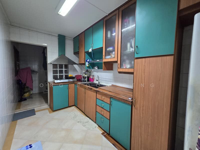 542 Woodlands Drive 16, 542 Woodlands Drive 16, 3 Bedrooms, 1,087 sqft, HDB Flat For Sale, by Ong Boon Seng, 500222128 - Kitchen - PropertyGuru.com.sg