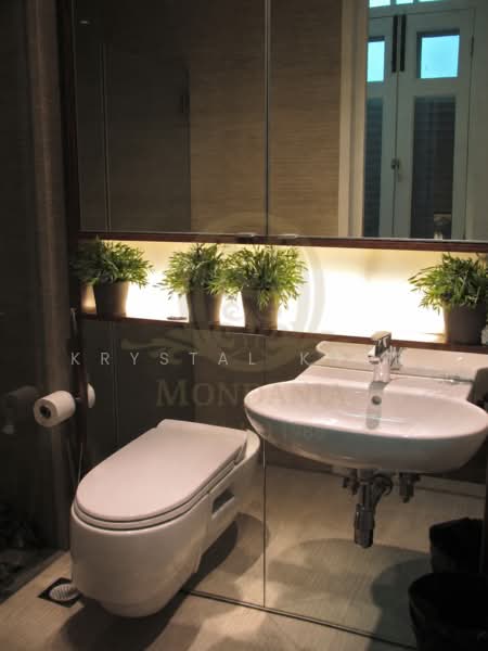 Fitted Designer White & Grey Themed Shophouse with a Rare Outdoor Terrace, Gemmill Lane Amoy Street Telok Ayer Street, 1,301 sqft, Shop / Shophouse For Rent, by Krystal Khor, 500222130 - Bathroom - CommercialGuru.com.sg