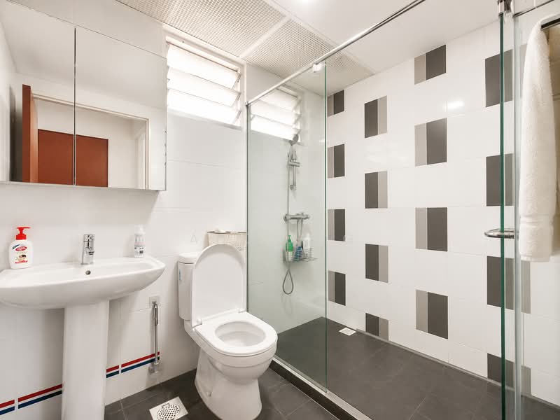 468A Fernvale Link, 468A Fernvale Link, 3 Bedrooms, 1,011 sqft, HDB Flat For Rent, by Andy Ng, 500222131 - Bathroom - PropertyGuru.com.sg