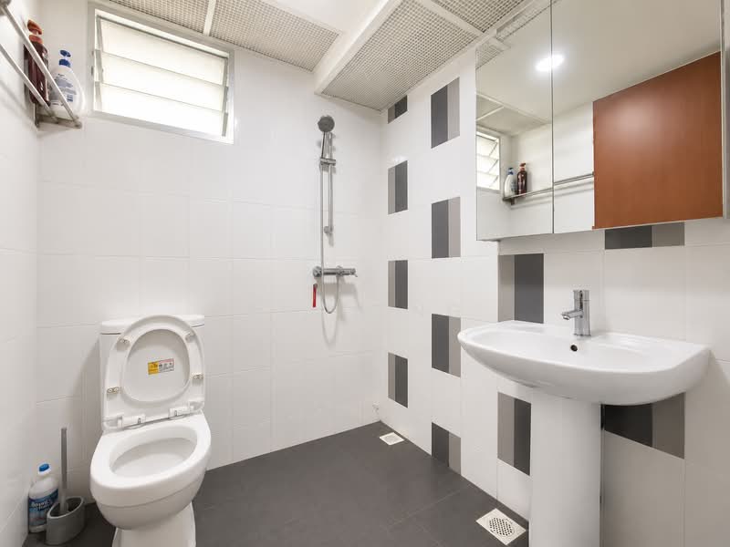 468A Fernvale Link, 468A Fernvale Link, 3 Bedrooms, 1,011 sqft, HDB Flat For Rent, by Andy Ng, 500222131 - Bathroom - PropertyGuru.com.sg