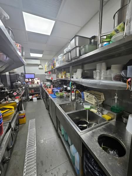 Liang Seah Street, Liang Seah Street / Bugis / Middle Road, Beach Road / Bugis / Rochor, 600 sqft, Food & Beverage For Rent, by Valerie Tan, 500222151 - Kitchen - CommercialGuru.com.sg