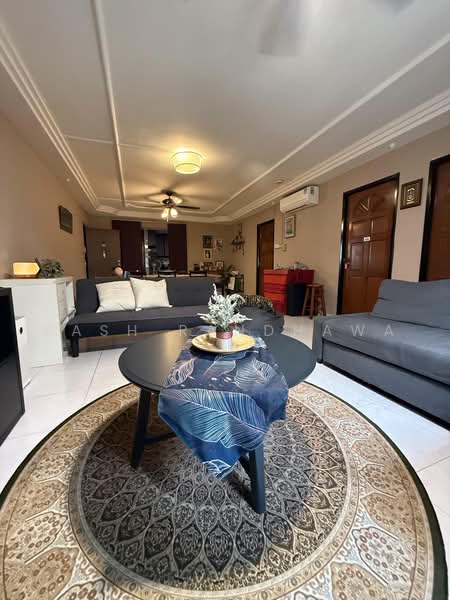 719 Pasir Ris Street 72, 719 Pasir Ris Street 72, 3 Bedrooms, 1,367 sqft, HDB Flat For Sale, by Kash Randhawa, 500222152 - Living Room - PropertyGuru.com.sg