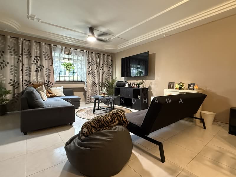 719 Pasir Ris Street 72, 719 Pasir Ris Street 72, 3 Bedrooms, 1,367 sqft, HDB Flat For Sale, by Kash Randhawa, 500222152 - Living Room - PropertyGuru.com.sg