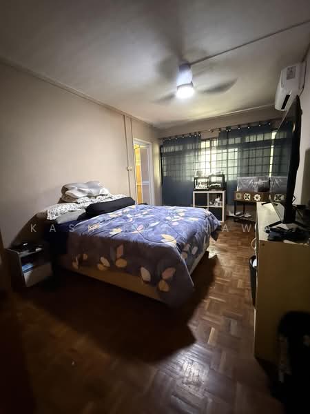 719 Pasir Ris Street 72, 719 Pasir Ris Street 72, 3 Bedrooms, 1,367 sqft, HDB Flat For Sale, by Kash Randhawa, 500222152 - Bedroom - PropertyGuru.com.sg