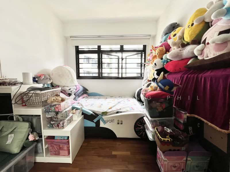 111B Alkaff Crescent, 111B Alkaff Crescent, 3 Bedrooms, 1,001 sqft, HDB Flat For Sale, by Lim Yong Qing Phil, 500222156 - Bedroom - PropertyGuru.com.sg