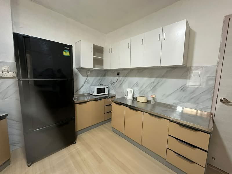 Ivory Heights, Jurong East Street 13, Room Rental, 170 sqft, Condominium For Rent, by Gwen Ooi, 500222157 - Kitchen - PropertyGuru.com.sg