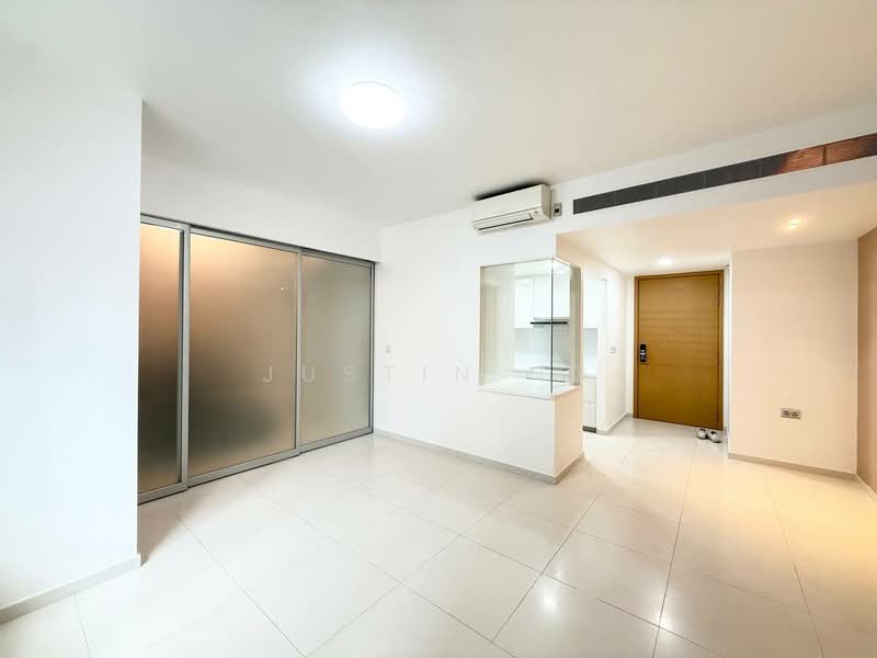 One Shenton, 1 Shenton Way, 1 Bedroom, 592 sqft, Condominium For Sale, by Justin Ng, 500222163 - Living Room - PropertyGuru.com.sg