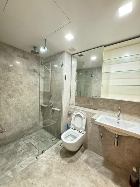 One Shenton, 1 Shenton Way, 1 Bedroom, 592 sqft, Condominium For Sale, by Justin Ng, 500222163 - Bathroom - PropertyGuru.com.sg