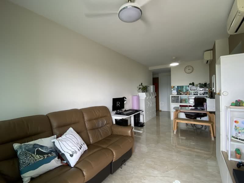 Kingsford Waterbay, 84 Upper Serangoon View, 3 Bedrooms, 883 sqft, Condominium For Sale, by Sherry Ng, 500222167 - Living Room - PropertyGuru.com.sg