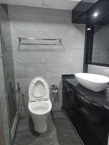 408B Fernvale Road, 408B Fernvale Road, 2 Bedrooms, 1,023 sqft, HDB Flat For Rent, by Alvin Tan 陈铭泽, 500222168 - Bathroom - PropertyGuru.com.sg