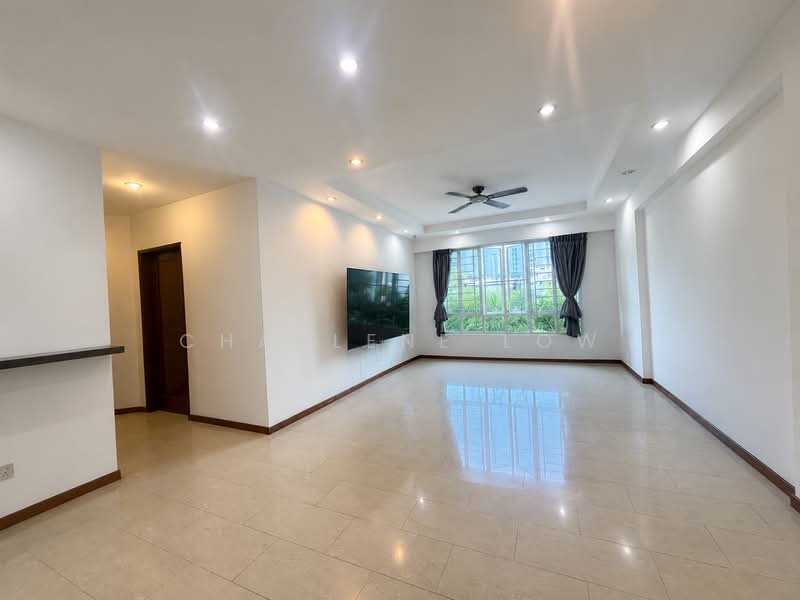 Northoaks, 28 Woodlands Cresent, 3 Bedrooms, 1,249 sqft, Condominium For Sale, by Charlene Low, 500222175 - Living Room - PropertyGuru.com.sg