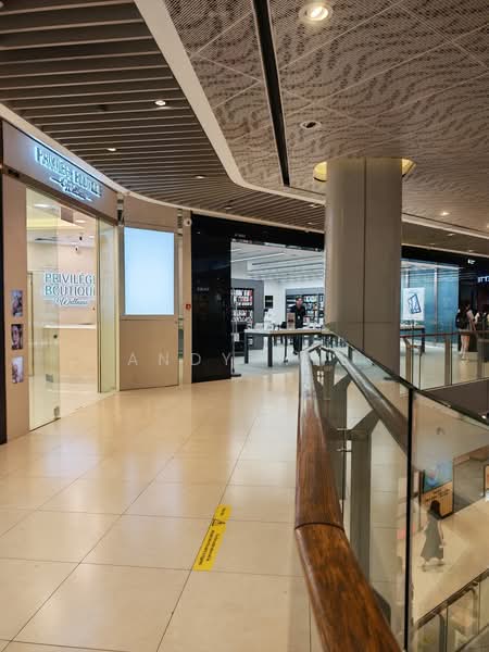 Bedok Mall Retail Shop for Takeover, , 420 sqft, Mall Shop For Rent, by Andy Wee, 500222188 - Interior - CommercialGuru.com.sg