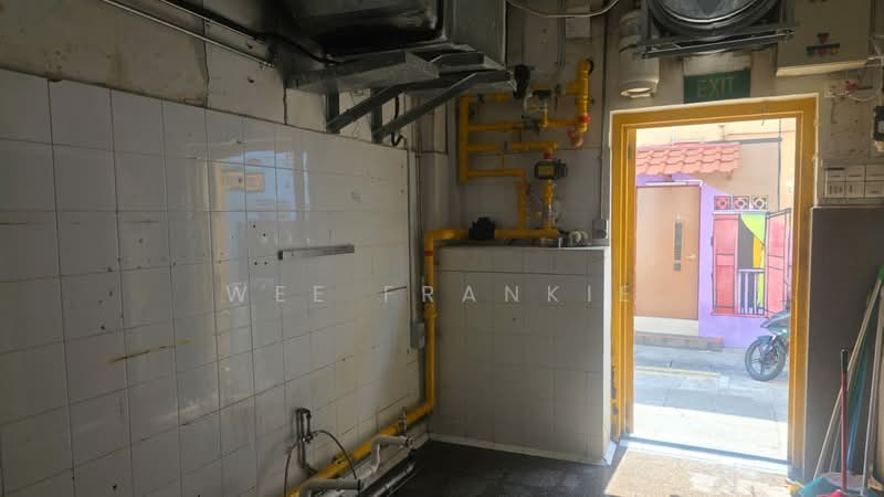 Jalan Besar Ground floor F&B, Jalan Besar, 1,380 sqft, Food & Beverage For Rent, by Wee Frankie, 500222189 - Entrance - CommercialGuru.com.sg