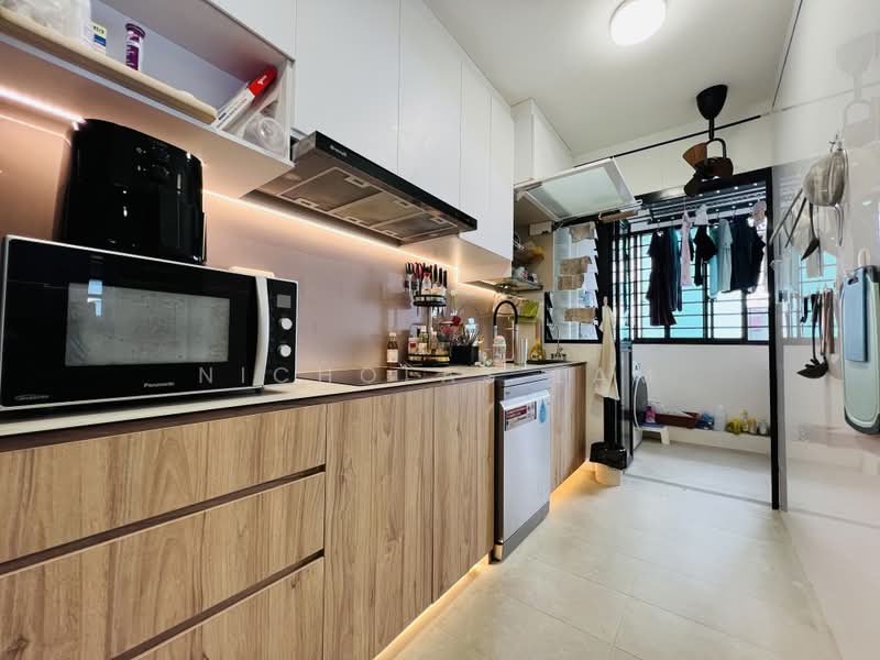 420D Northshore Drive, 420D Northshore Drive, 3 Bedrooms, 1,206 sqft, HDB Flat For Sale, by Nicholas Lam, 500222221 - Kitchen - PropertyGuru.com.sg