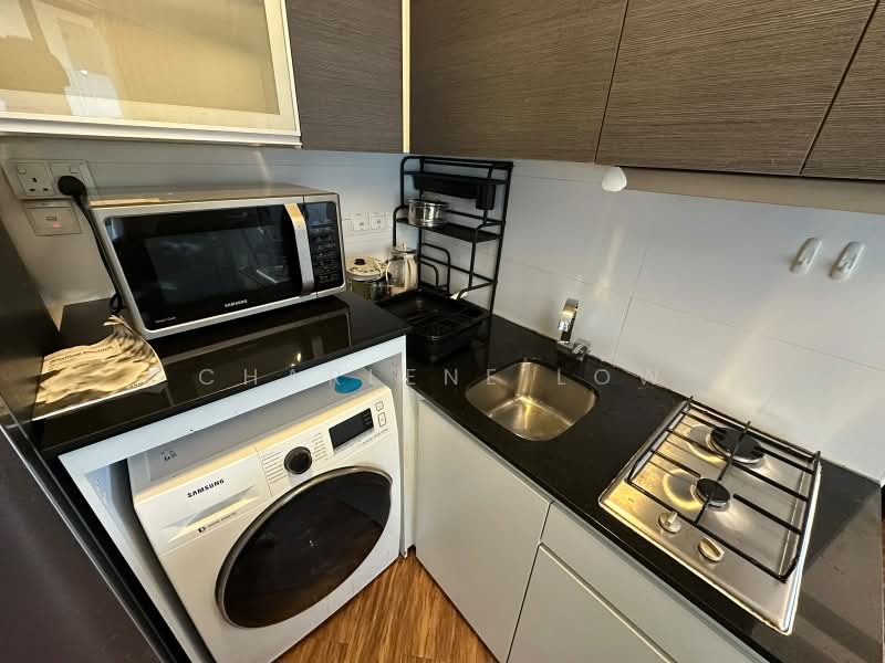 Viva Vista, 3 South Buona Vista Road, 1 Bedroom, 398 sqft, Apartment For Rent, by Charlene Low, 500222225 - Kitchen - PropertyGuru.com.sg