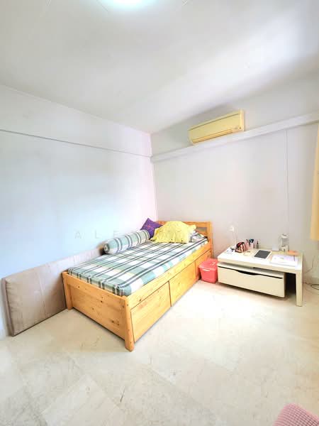 102 Bedok North Avenue 4, 102 Bedok North Avenue 4, Room Rental, 120 sqft, HDB Flat For Rent, by Alex Chua, 500222233 - Bedroom - PropertyGuru.com.sg