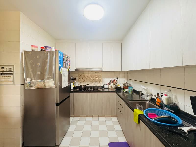 Changi Green, 712A Upper Changi Road East, 3 Bedrooms, 1,216 sqft, Condominium For Rent, by Karen Neo, 500222240 - Kitchen - PropertyGuru.com.sg
