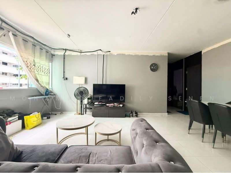 274 Yishun Street 22, 274 Yishun Street 22, 3 Bedrooms, 1,119 sqft, HDB Flat For Sale, by Mohamad Fadily Senen, 500222248 - PropertyGuru.com.sg