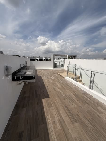 Cabana, 261 Sunrise Terrace, 4 Bedrooms, 3,068 sqft, Cluster House For Sale, by Jaimie Ho Kit Mie, 500222253 - Roof - PropertyGuru.com.sg