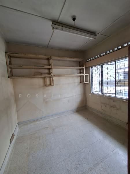 Jalan Riang, , 3 Bedrooms, 1,400 sqft, Terraced House For Sale, by Rosalind Teo, 500222256 - Interior - PropertyGuru.com.sg