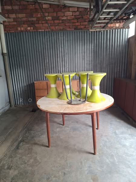 Jalan Riang, , 3 Bedrooms, 1,400 sqft, Terraced House For Sale, by Rosalind Teo, 500222256 - Yard - PropertyGuru.com.sg