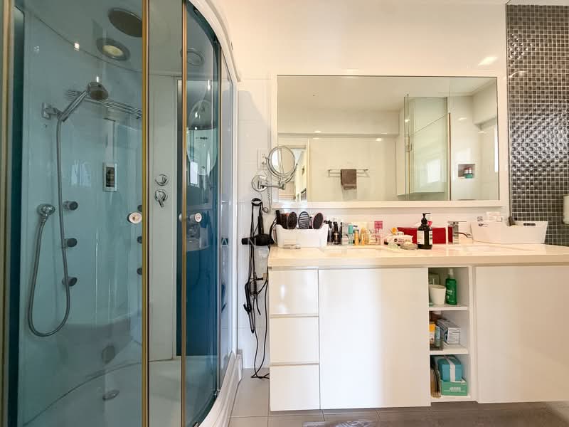 Serangoon Garden Estate, Cooling Close, 5 Bedrooms, 5,200 sqft, Corner Terrace For Sale, by Ian Lim, 500222259 - Bathroom - PropertyGuru.com.sg