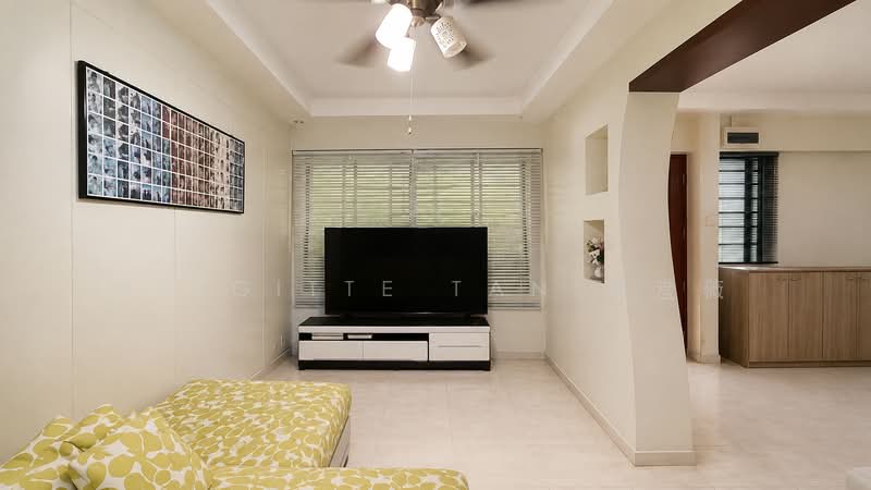 892A Woodlands Drive 50, 892A Woodlands Drive 50, 3 Bedrooms, 1,076 sqft, HDB Flat For Sale, by Brigitte Tan 郑滢薇, 500222296 - Living Room - PropertyGuru.com.sg