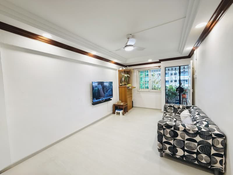 328 Ang Mo Kio Avenue 3, 328 Ang Mo Kio Avenue 3, 3 Bedrooms, 785 sqft, HDB Flat For Sale, by Hanson Chan, 500222313 - Living Room - PropertyGuru.com.sg
