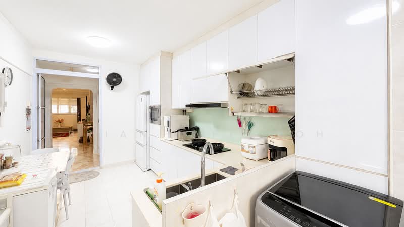 750 Yishun Street 72, 750 Yishun Street 72, 3 Bedrooms, 990 sqft, HDB Flat For Sale, by Brian Hafiz Koh, 500222320 - Kitchen - PropertyGuru.com.sg