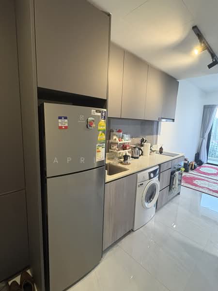 Riverfront Residences, 41 Hougang Avenue 7, 1 Bedroom, 463 sqft, Condominium For Sale, by April Tan, 500222333 - Kitchen - PropertyGuru.com.sg