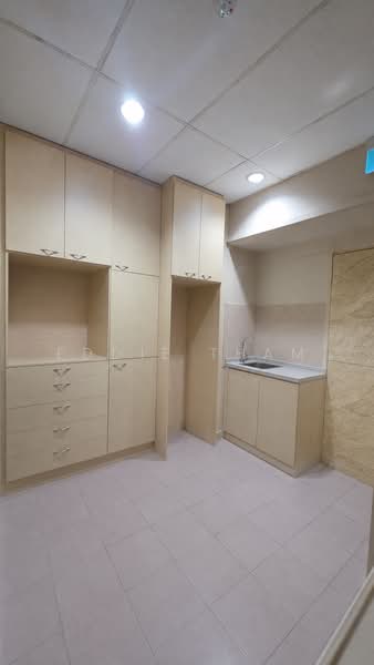 684 HOUGANG AVENUE 8